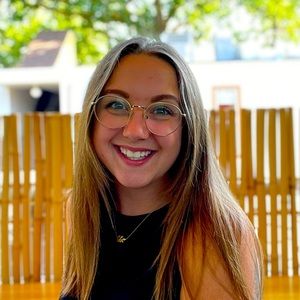 Meet your Posher, Shaina